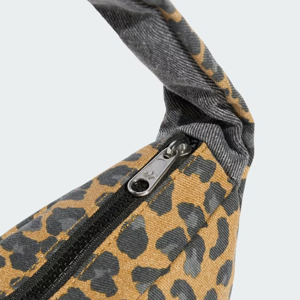 BOLSA ADIDAS LEO S JX3198 – Chloro Sneakers