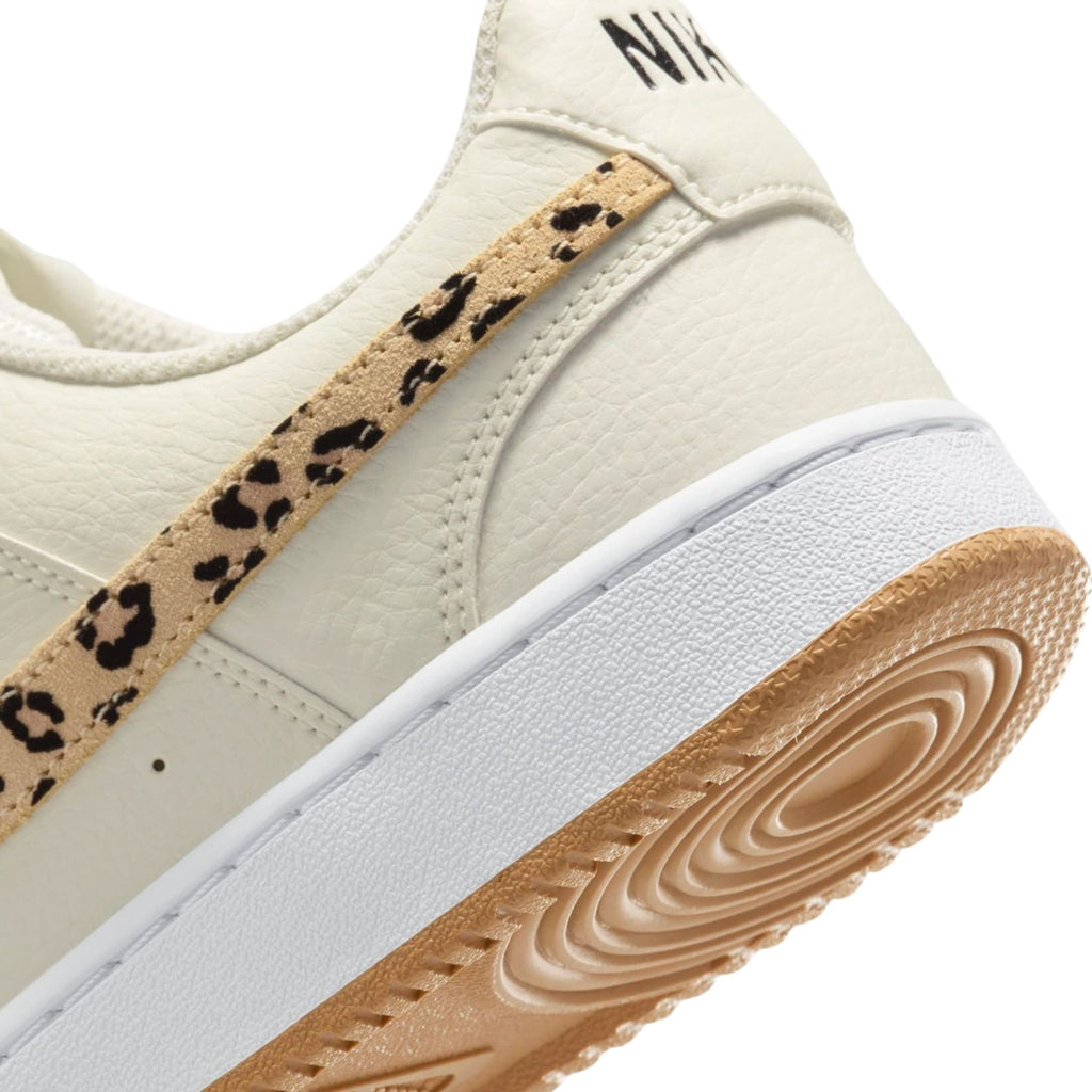 TENIS NIKE W COURT VISION NN GFX HF9552 100 – Chloro Sneakers