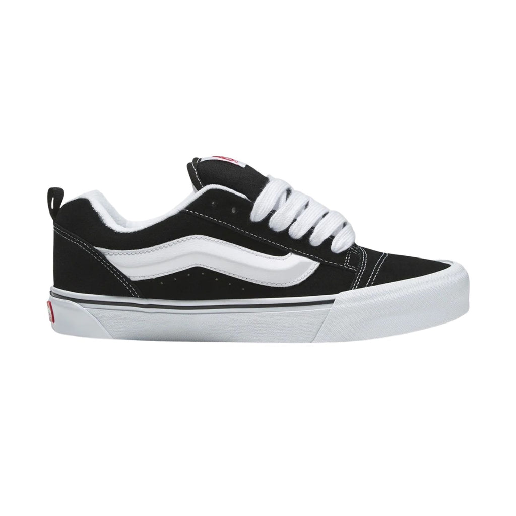TENIS VANS KNU SKOOL BLACK/TRUE UA VN0009QC6BT